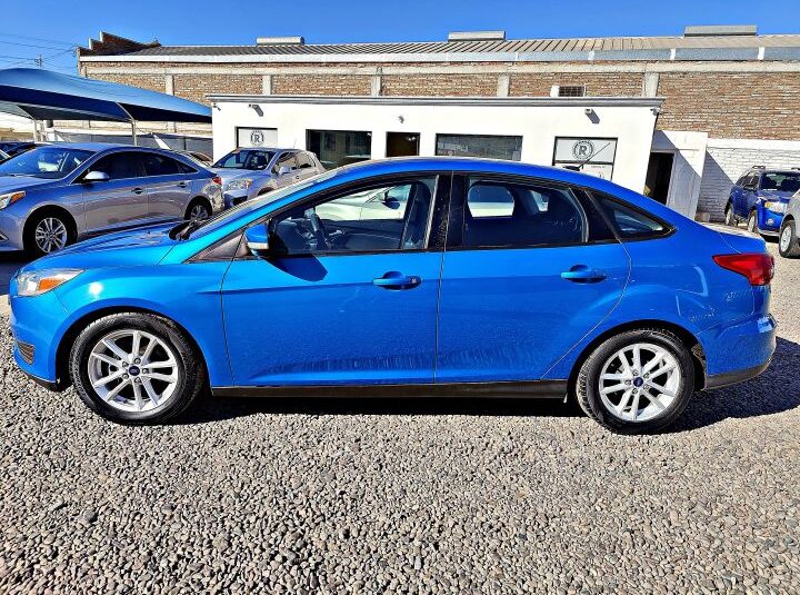 FORD FOCUS SE 2015