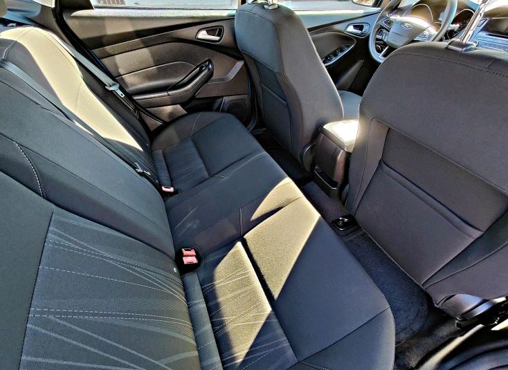 FORD FOCUS SE 2015