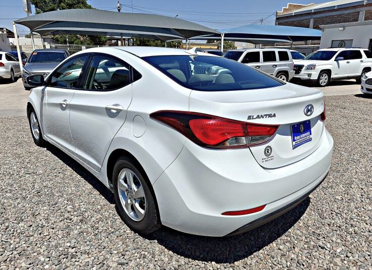 HYUNDAI ELANTRA SE 2015 BLANCO