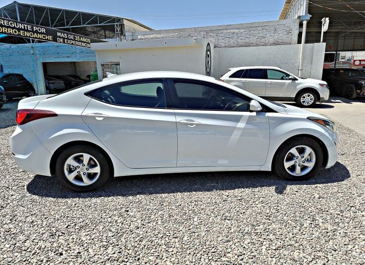 HYUNDAI ELANTRA SE 2015 BLANCO