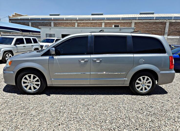 CHRYSLER TOWN&COUNTRY TOURING 2015