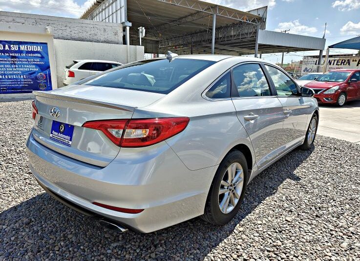 HYUNDAI SONATA SE 2016 PLATA