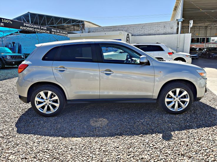 MITSUBISHI OUTLANDER SPORT 2015