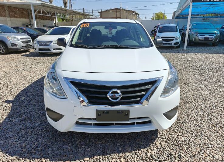 NISSAN VERSA 2015 BLANCO