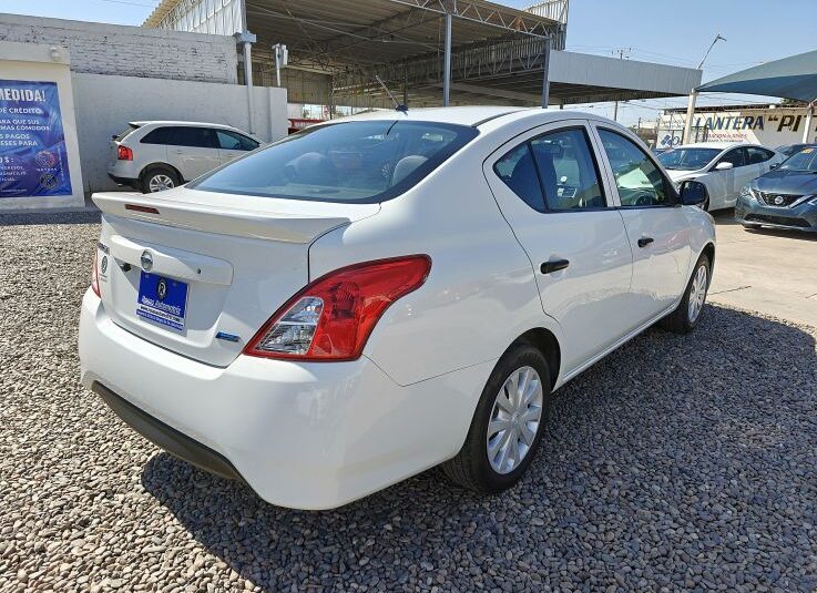 NISSAN VERSA 2015 BLANCO