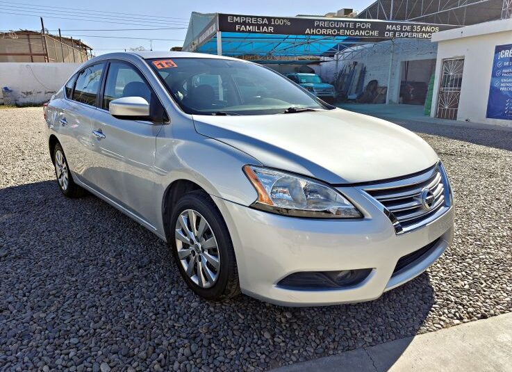 NISSAN SENTRA SV 2015 PLATA | Rosas Automotriz