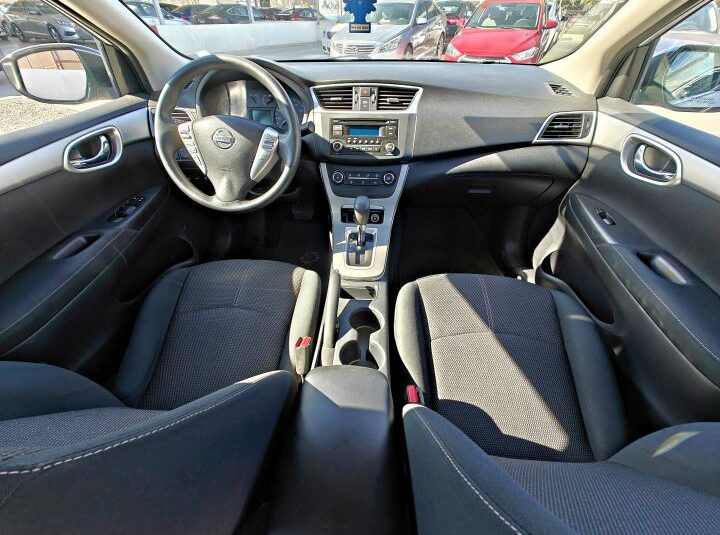 NISSAN SENTRA SV 2015 PLATA