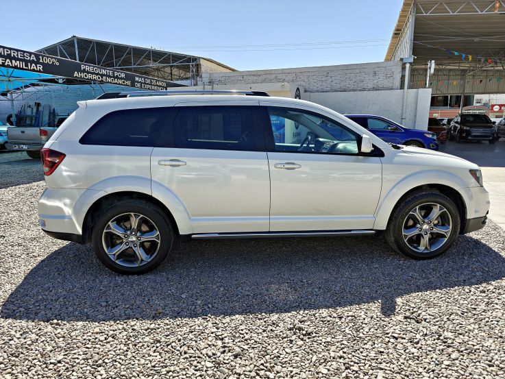 DODGE JOURNEY CROSSROAD 2017