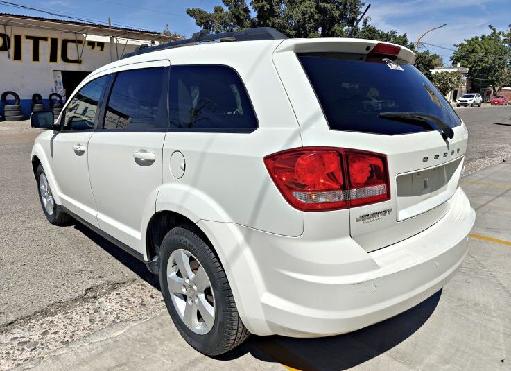 DODGE JOURNEY SXT 2012