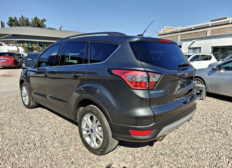 FORD ESCAPE SE 2017