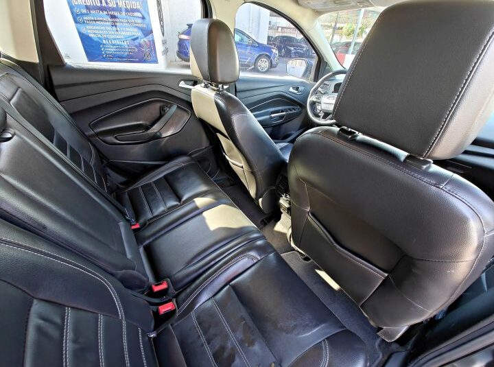 FORD ESCAPE SE 2017