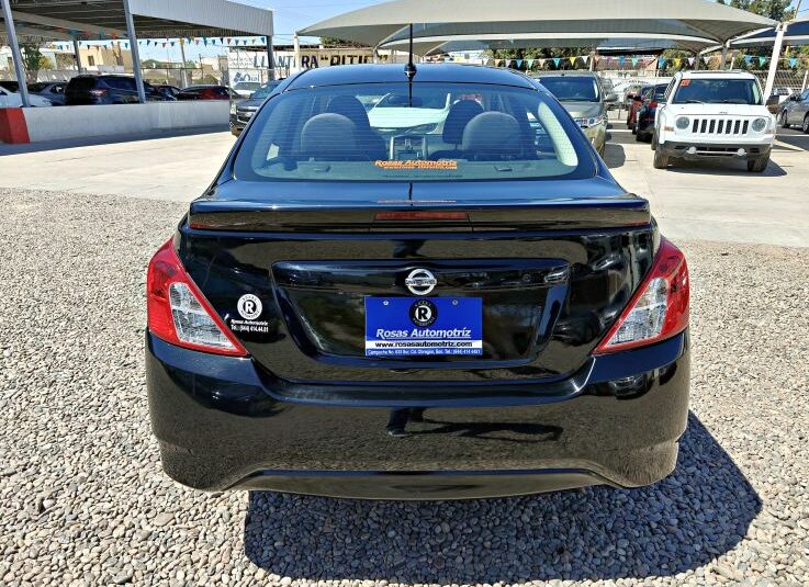 NISSAN VERSA SV 2016