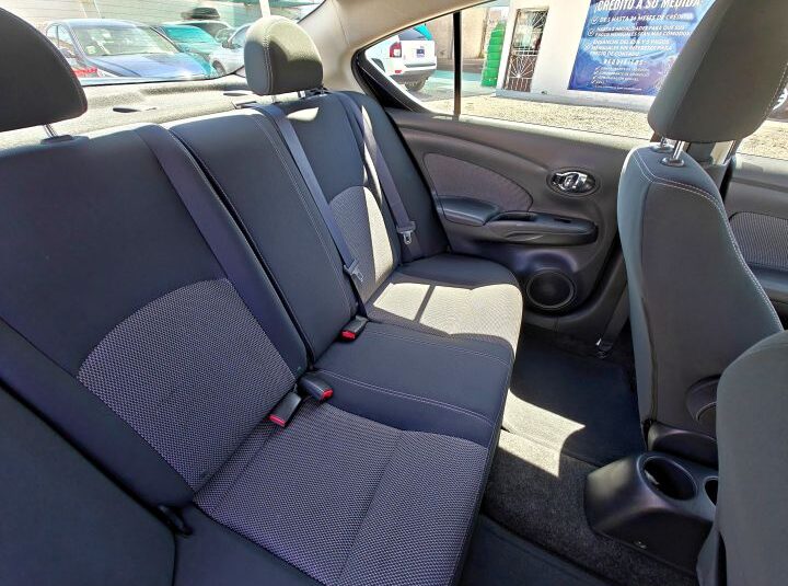 NISSAN VERSA SV 2016
