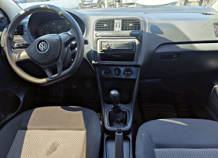 VOLKSWAGEN VENTO 2017