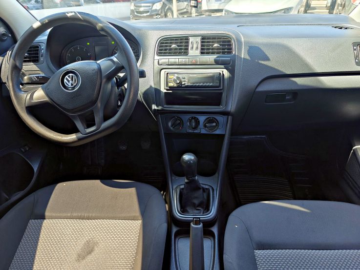 VOLKSWAGEN VENTO 2017