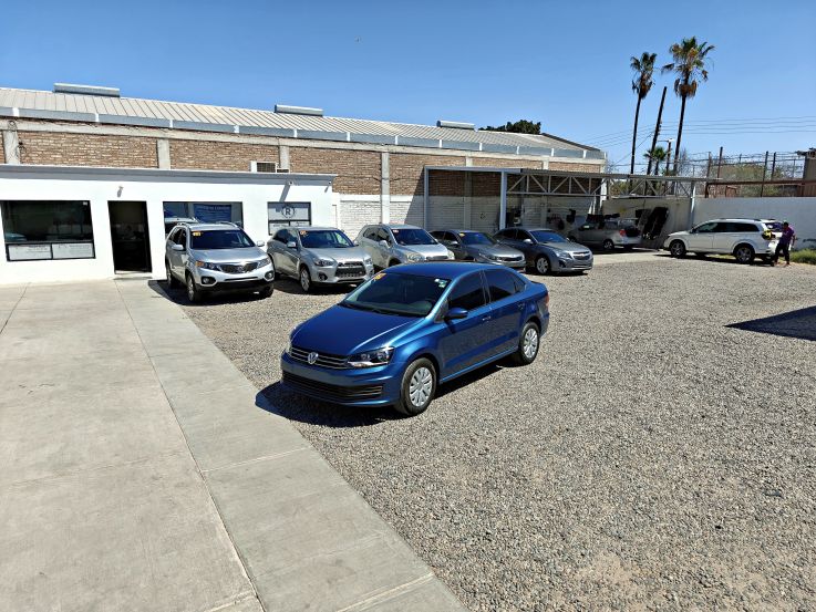 VOLKSWAGEN VENTO 2017