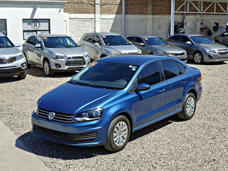 VOLKSWAGEN VENTO 2017
