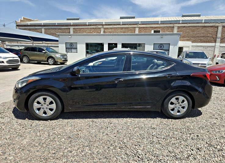 HYUNDAI ELANTRA SE 2016