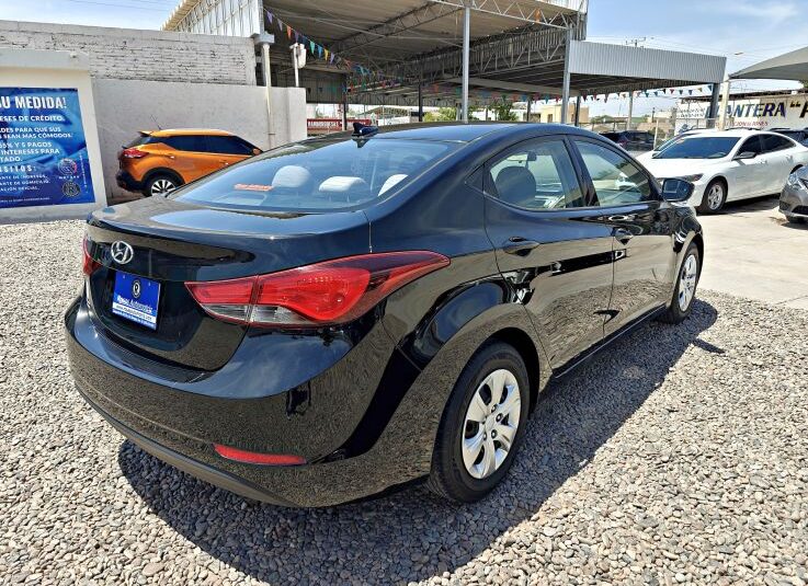 HYUNDAI ELANTRA SE 2016
