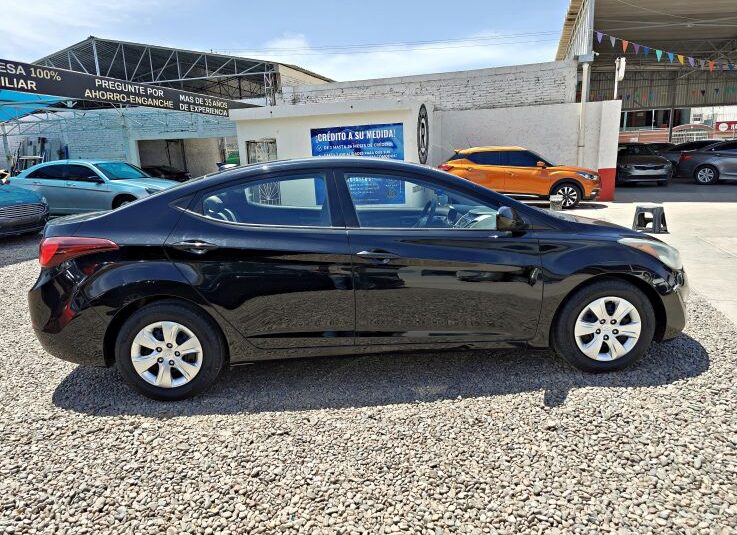 HYUNDAI ELANTRA SE 2016