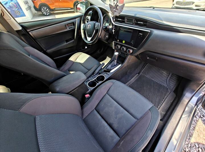 TOYOTA COROLLA LE 2017 GRIS