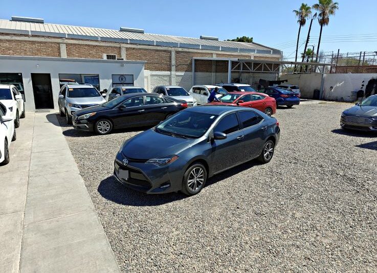 TOYOTA COROLLA LE 2017 GRIS