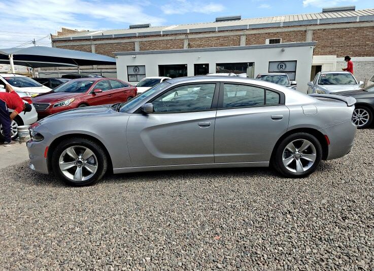 DODGE CHARGER SXT 2016