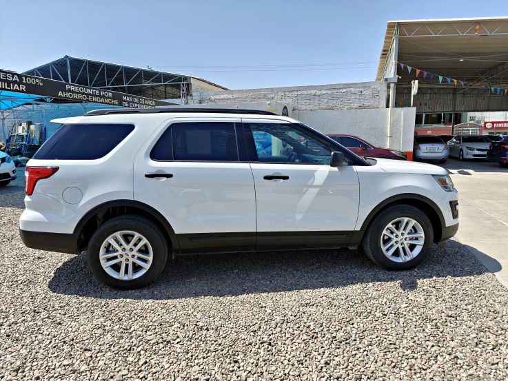 FORD EXPLORER XLT 2017