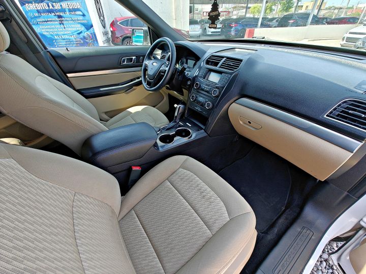 FORD EXPLORER XLT 2017