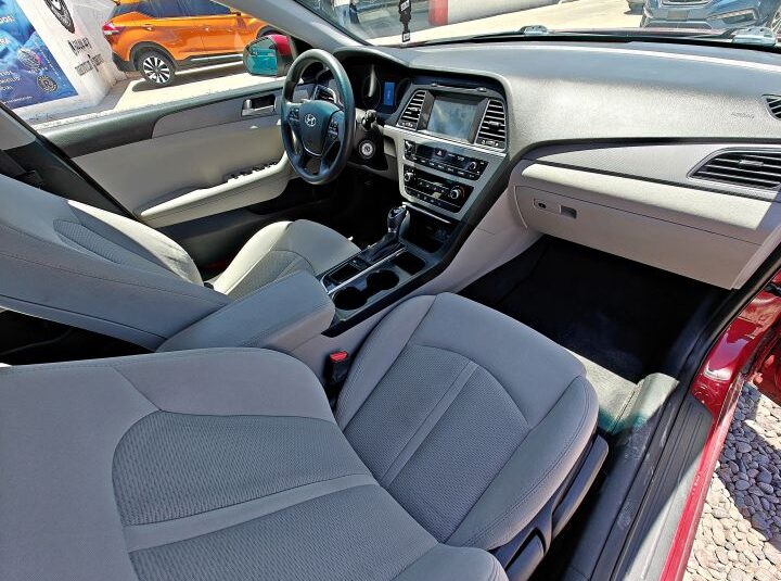 HYUNDAI SONATA SE 2016