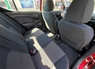 NISSAN VERSA SV 2016 ROJO