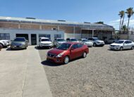 NISSAN VERSA SV 2016 ROJO
