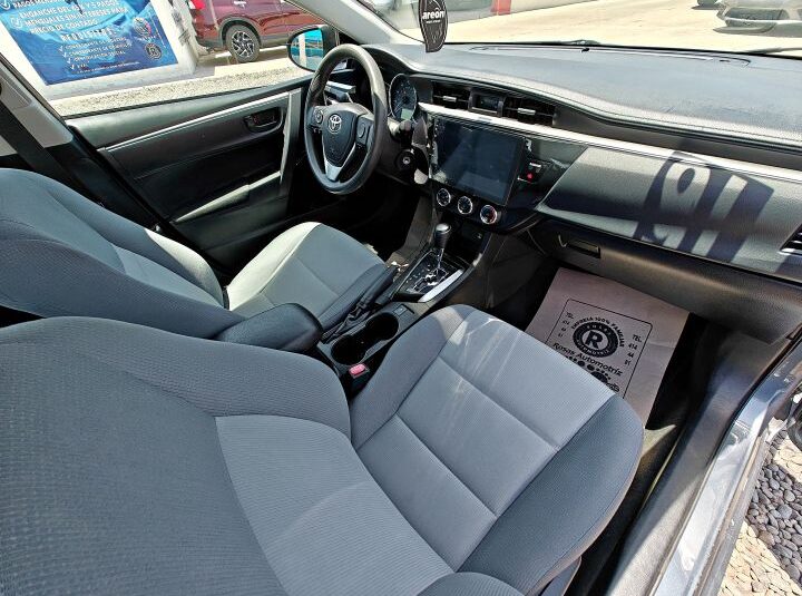 TOYOTA COROLLA LE 2016 GRIS