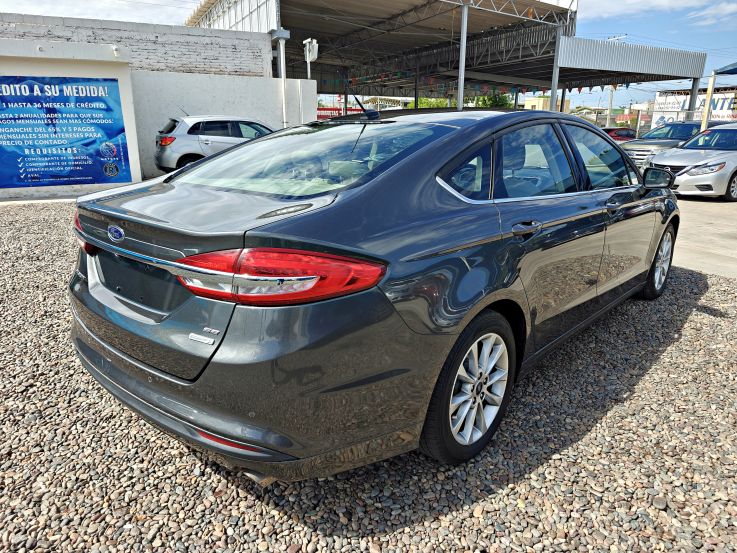FORD FUSION SE 2017