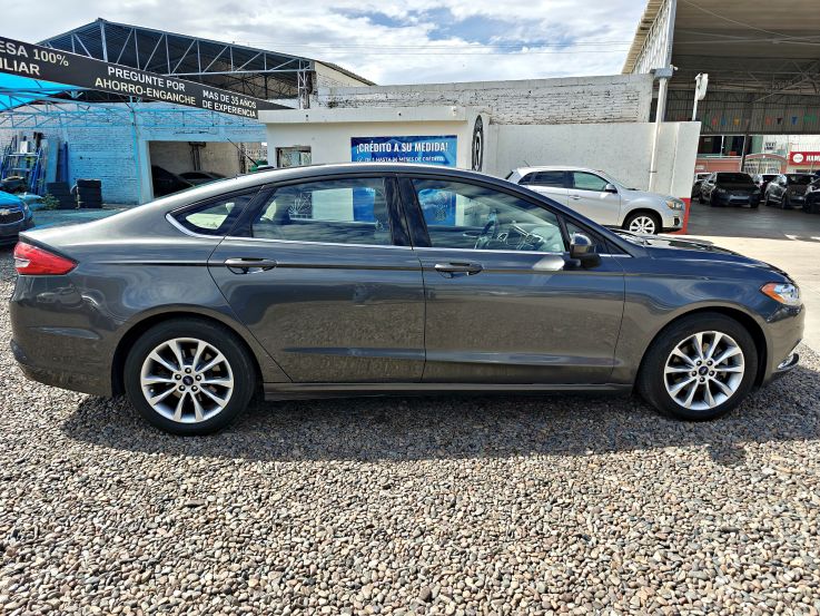 FORD FUSION SE 2017