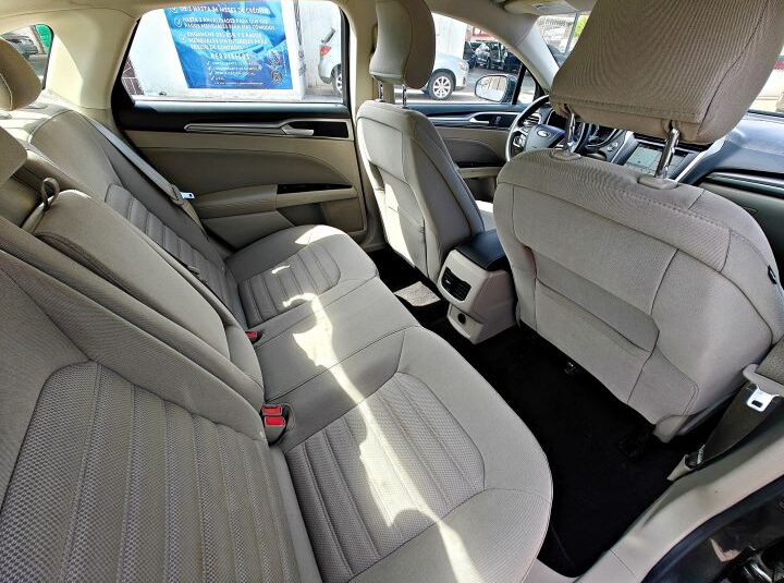 FORD FUSION SE 2017