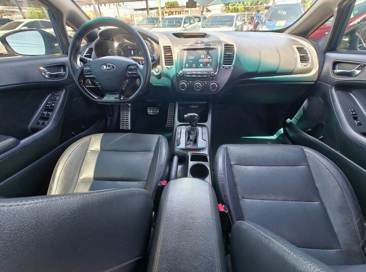 KIA FORTE 5 SX 2017