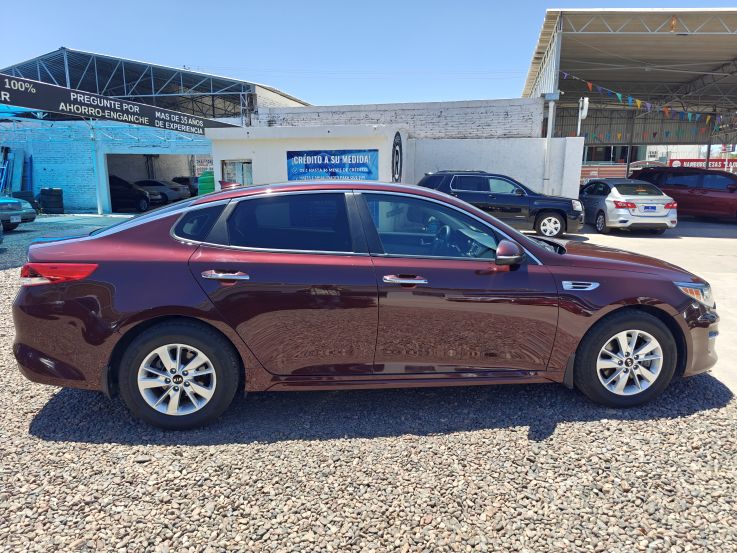 KIA OPTIMA LX 2016 MARRON