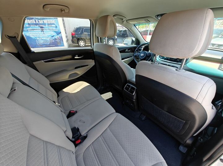 KIA SORENTO LX 2016