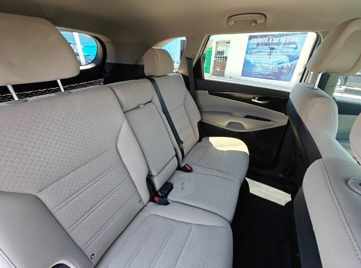 KIA SORENTO LX 2016