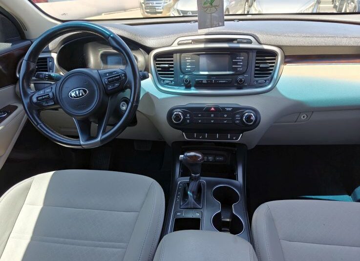 KIA SORENTO LX 2016