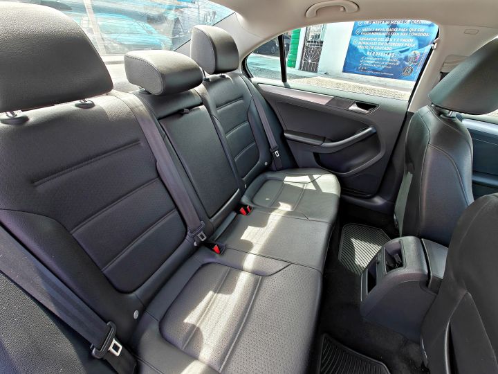 VOLKSWAGEN JETTA SE 2017