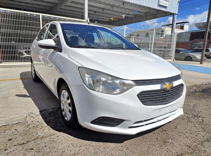 CHEVROLET AVEO LS 2021 | Rosas Automotriz