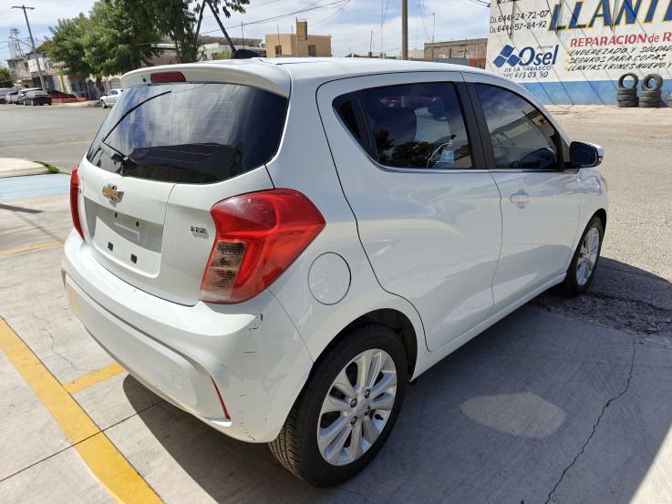CHEVROLET SPARK LTZ 2018 BlANCO