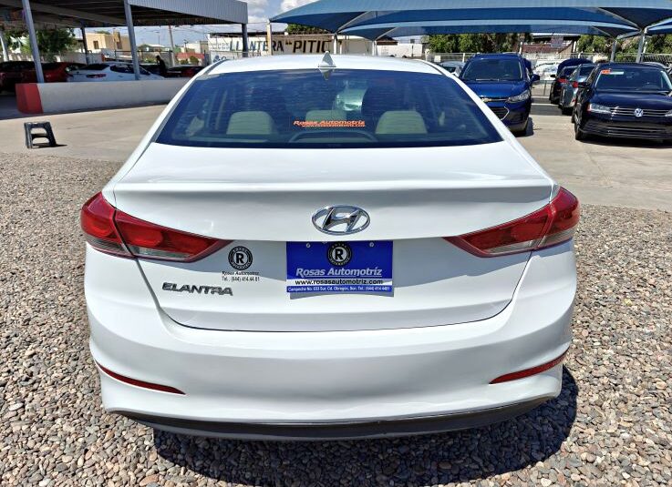 HYUNDAI ELANTRA SE 2017