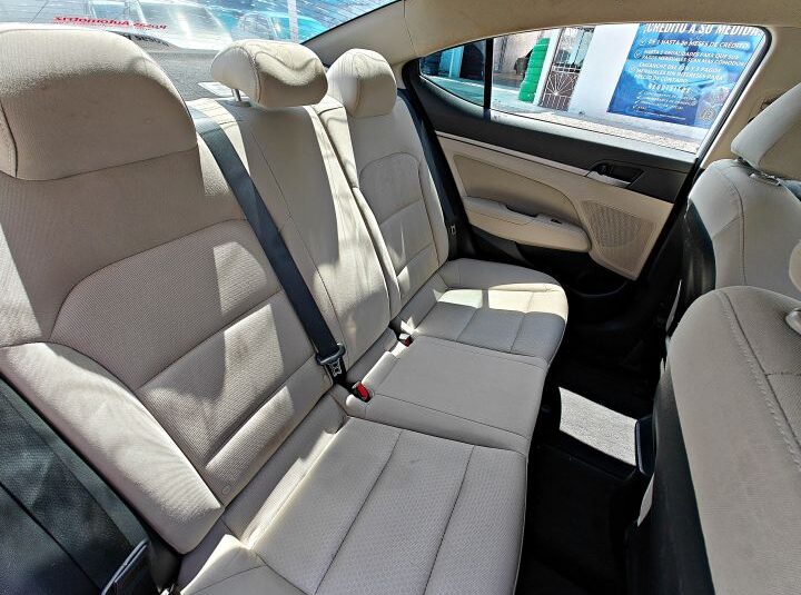 HYUNDAI ELANTRA SE 2017
