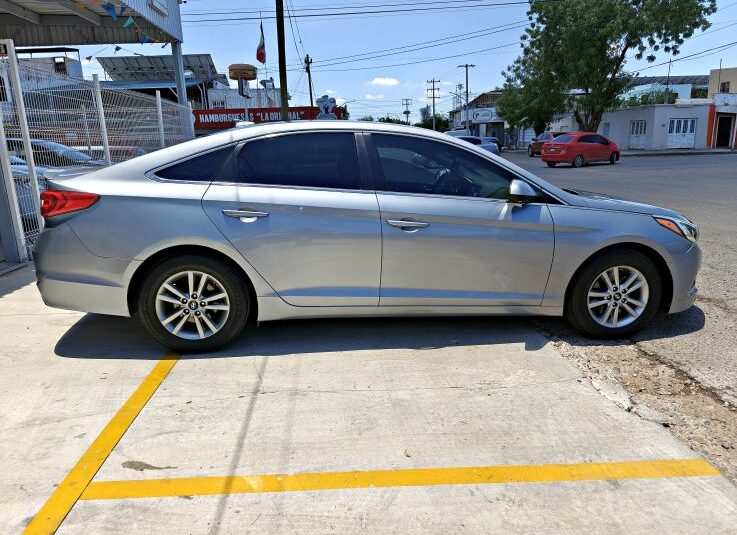 HYUNDAI SONATA SE 2017 GRIS