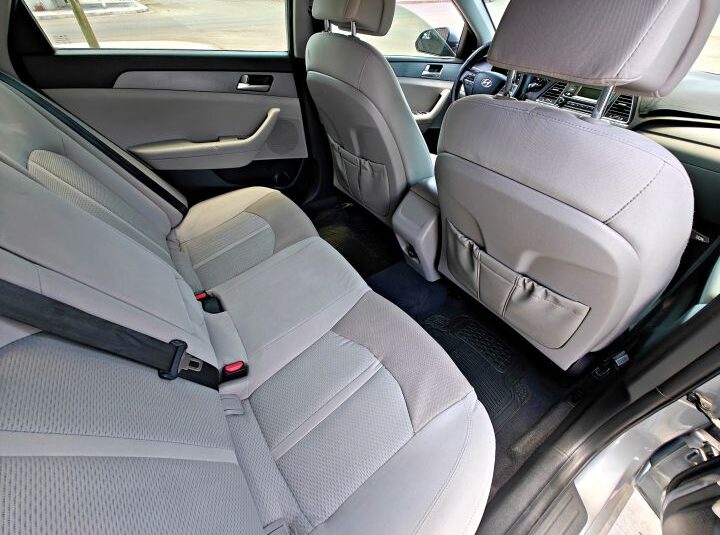 HYUNDAI SONATA SE 2017 GRIS