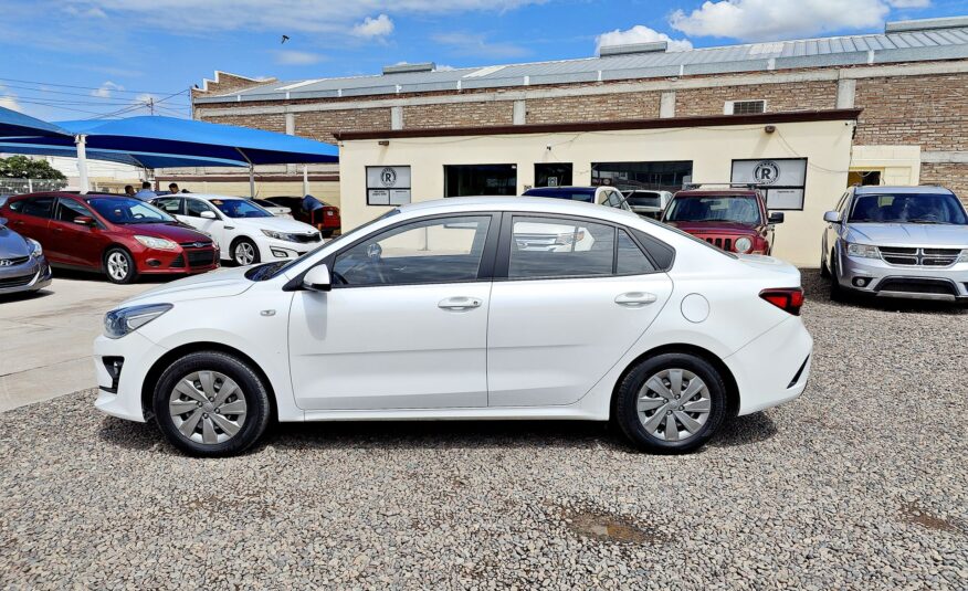 KIA RIO L 2021