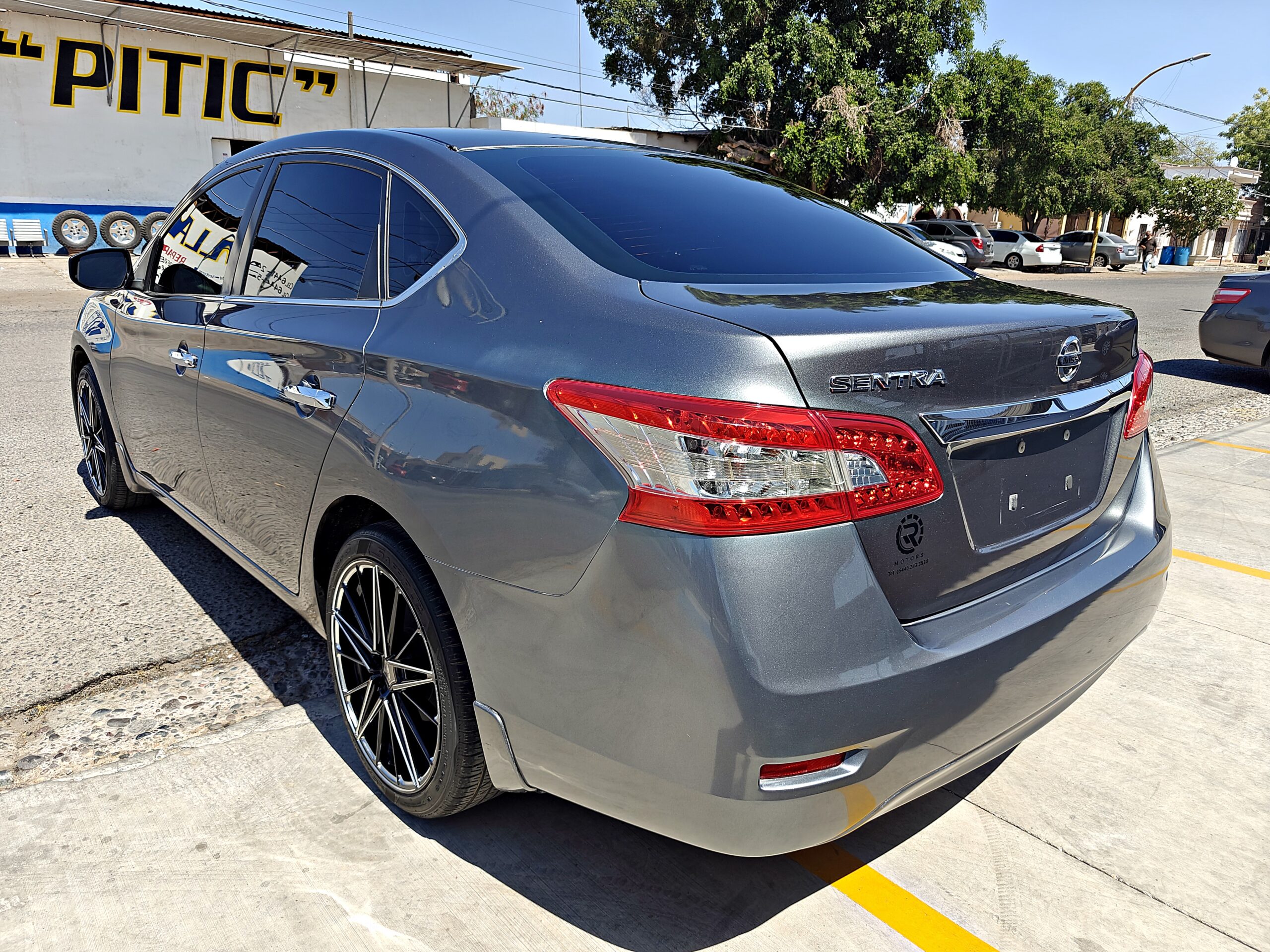 NISSAN SENTRA SV 2015 GRIS